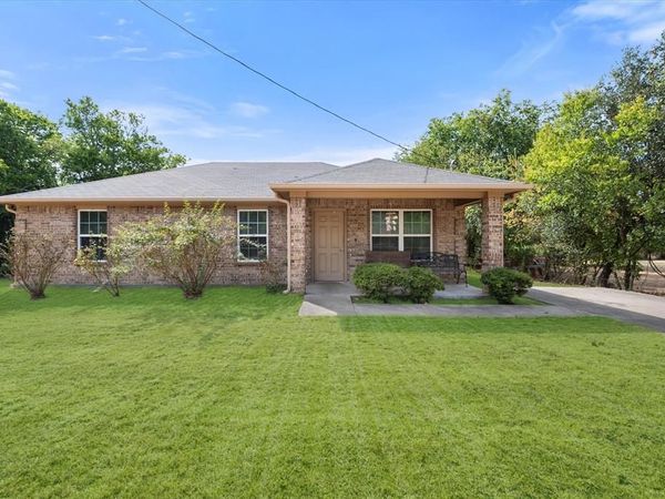 700 Cypress Avenue, Corsicana, TX 75110