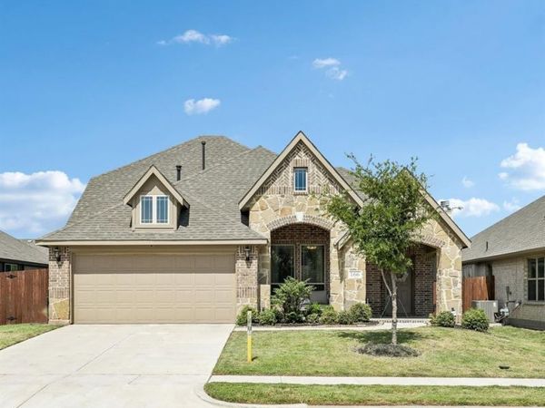 166 Martinique Drive, Lancaster, TX 75146
