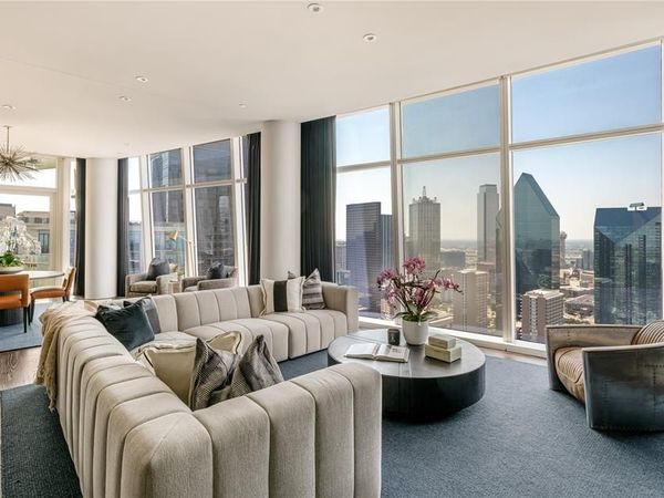 1918 Olive Street , Unit 3403, Dallas, TX 75201