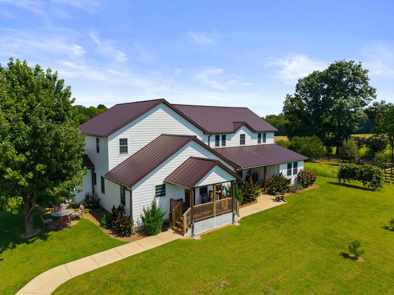 27261 Newcastle Road, Gambier, OH 43022 Photo 2