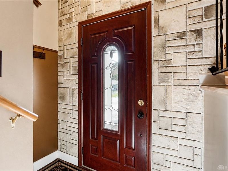 7437 Mad River Road, Dayton, OH 45459 Photo 3