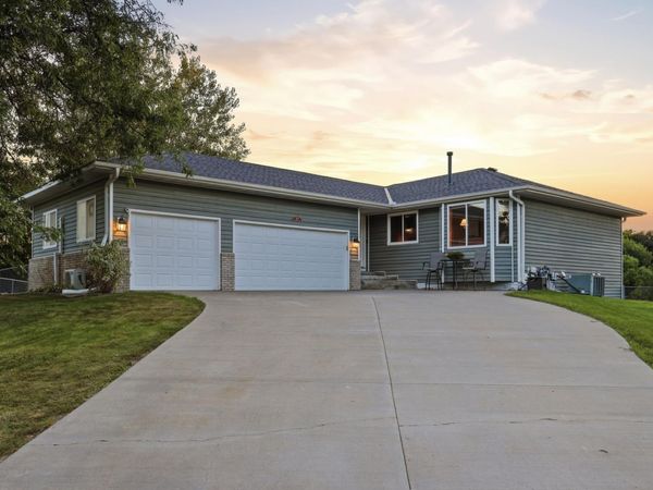 1475 Oak Ridge Circle, Monticello, MN 55362