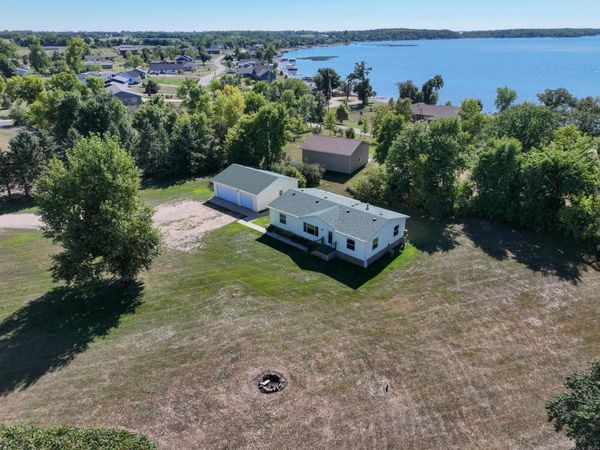 1695 Sunset Access Road SE, Alexandria, MN 56308