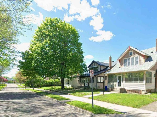 1537 Midway Parkway, Saint Paul, MN 55108