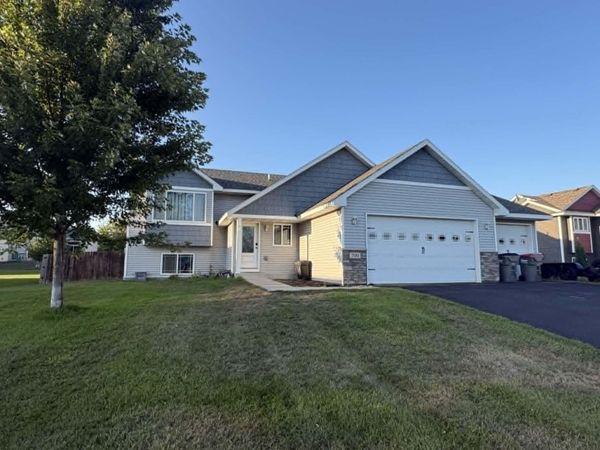 700 Greenwood Street SW, Isanti, MN 55040