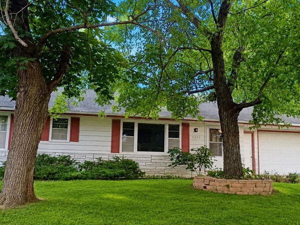 11333 Xavis Street NW, Coon Rapids, MN 55433