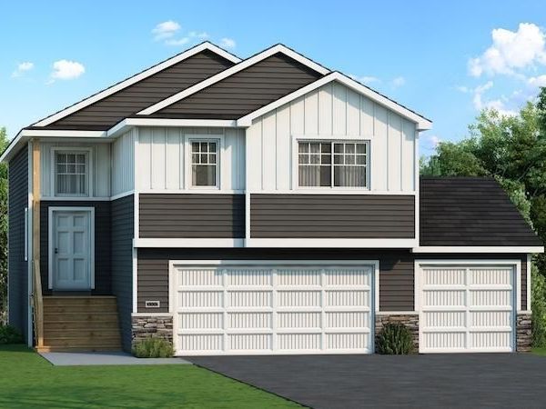 1815 Pierce Street S, Cambridge, MN 55008
