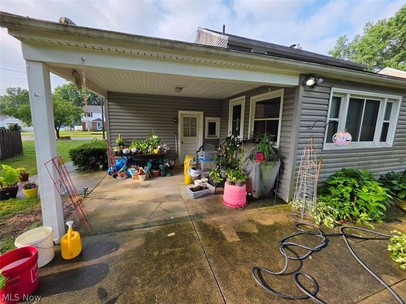 1785 Kingsley Avenue, Akron, OH 44313 Photo 2