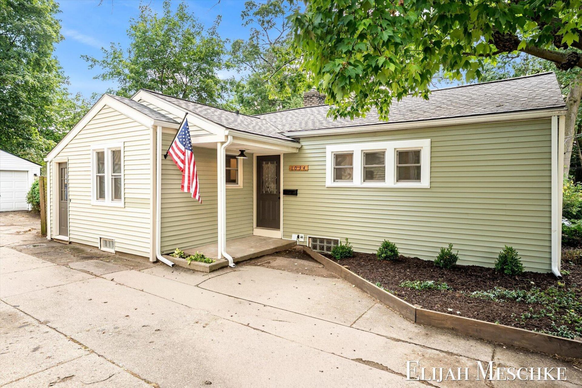 1034 Griswold Street Se, Grand Rapids, MI 49507 Main Photo