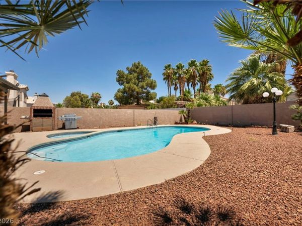 5322 Sandstone Drive , Las Vegas, NV 89142