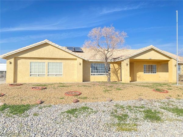 2950 E Deerskin Street , Pahrump, NV 89048