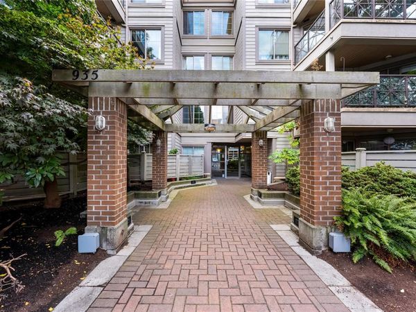 935 Johnson St, Unit #209, Victoria, BC V8V 3N5