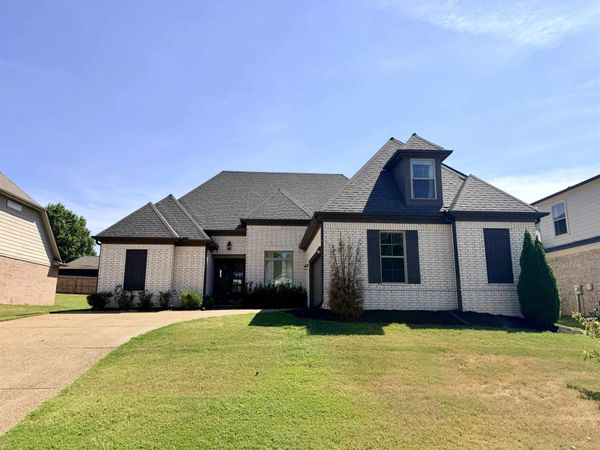 50 WHISPERING CREEK DR, Oakland, TN 38060