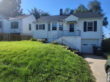 6343 Poppleton Avenue, Omaha, NE 68106