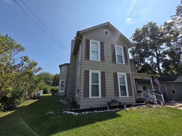 409 N Main Street , Unit Upper, Elburn, IL 60119