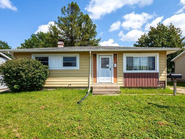 2733 N Lincoln Avenue , Davenport, IA 52804