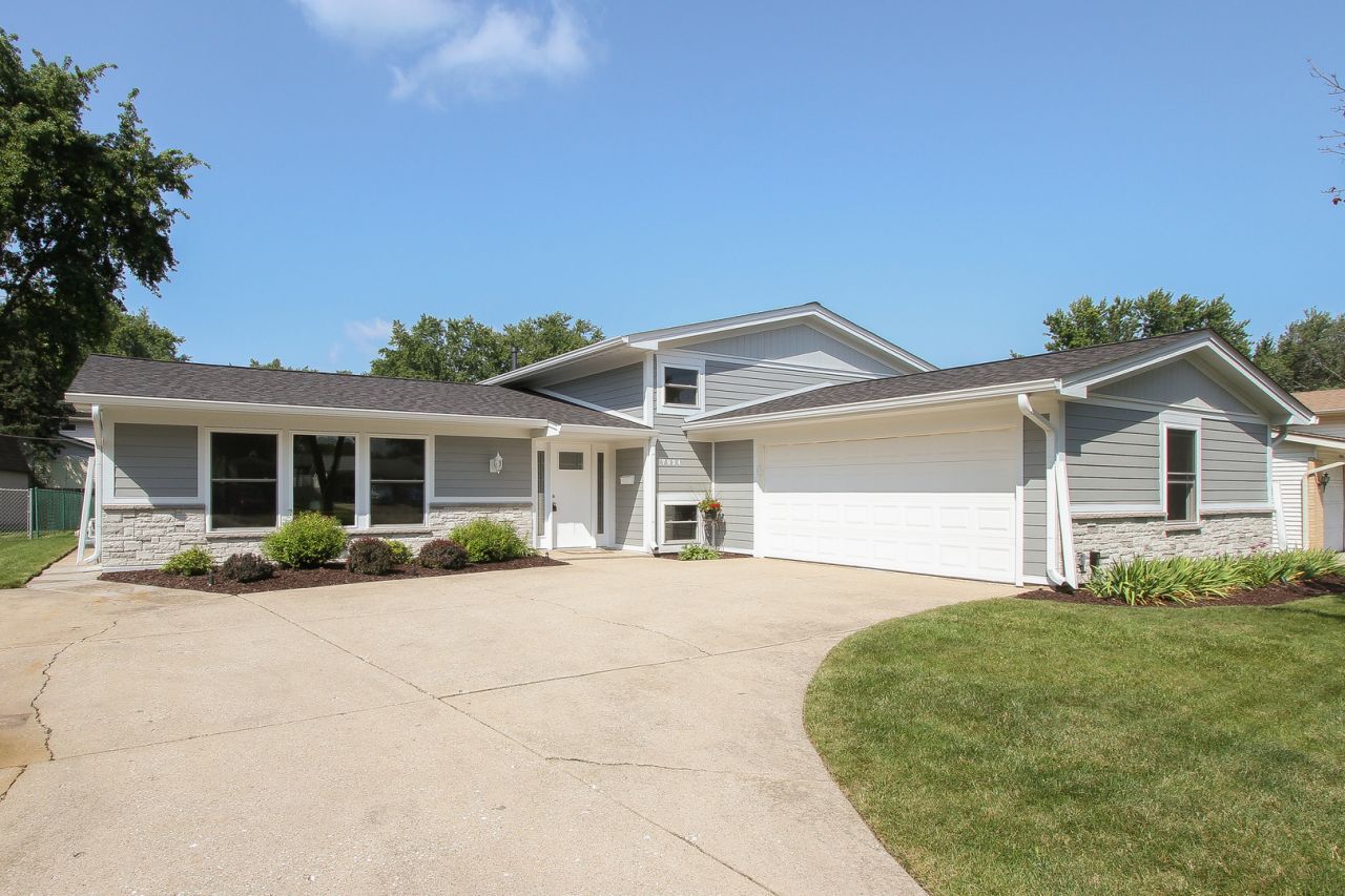 7934 Kensington Lane, Hanover Park, IL 60133 Main Photo