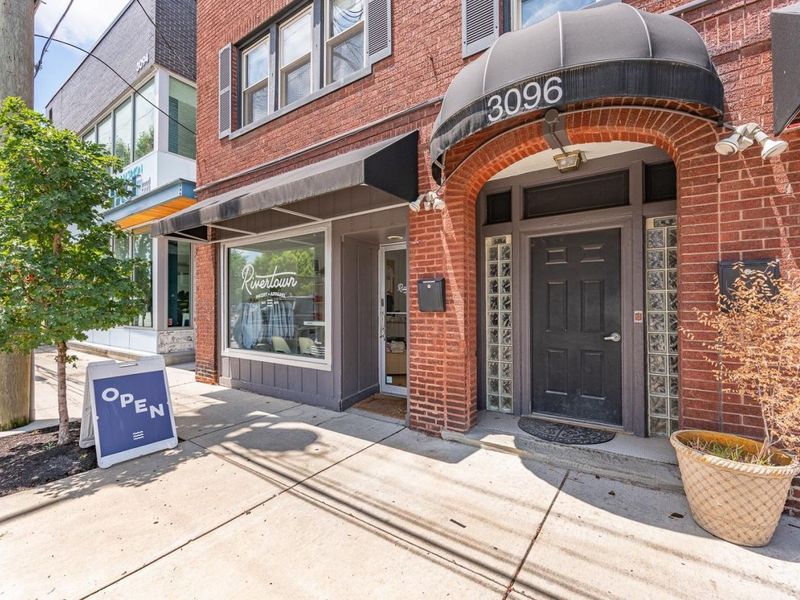 3096 Madison Road, Cincinnati, OH 45209 Photo 1