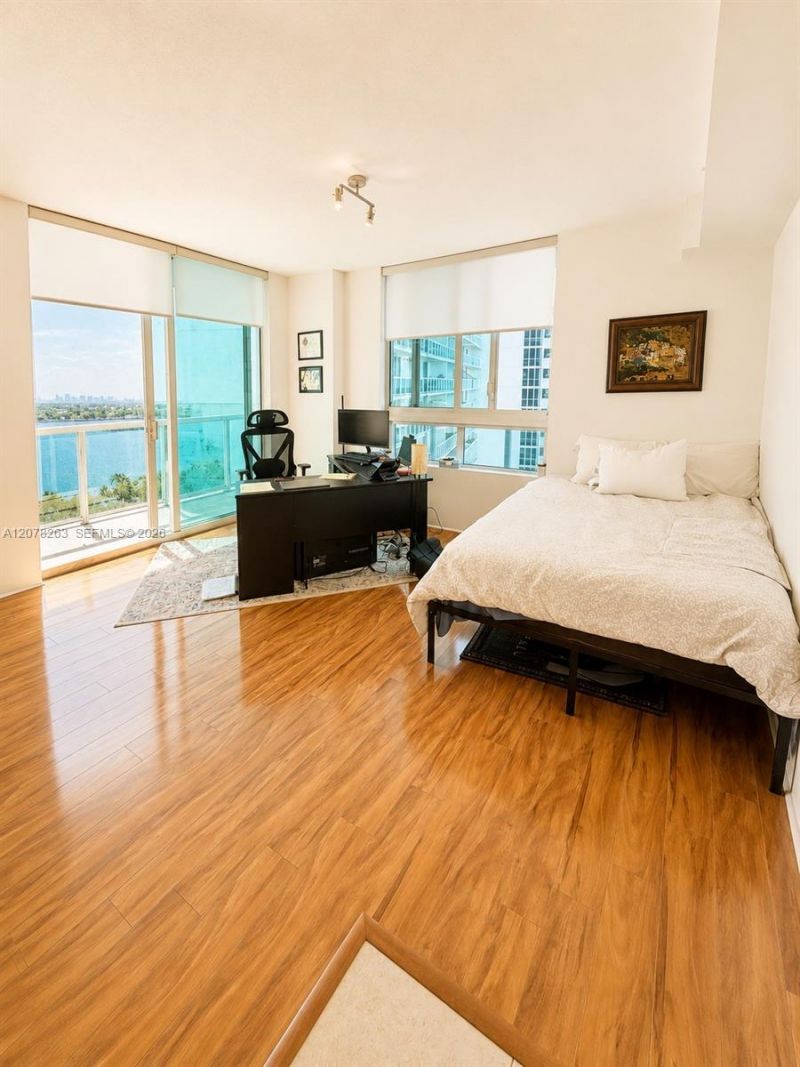 1900 N Bayshore Dr, Unit 3005, Miami, FL 33132 Photo