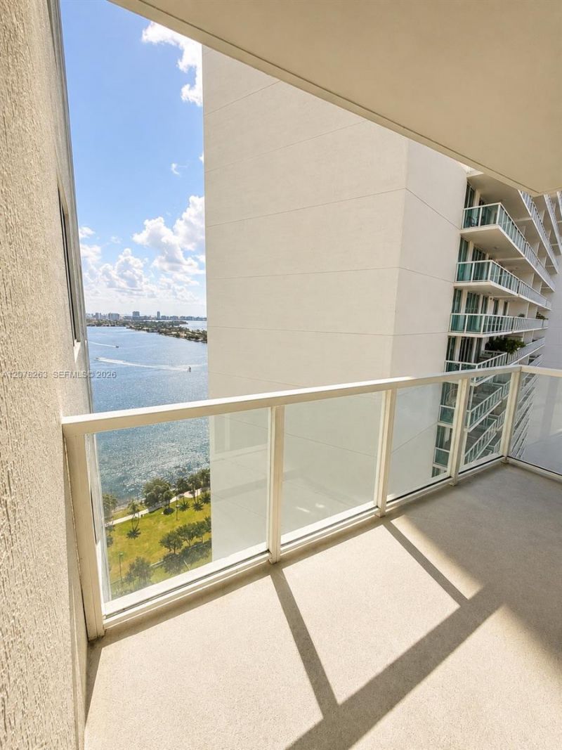 1900 N Bayshore Dr, Unit 3005, Miami, FL 33132 Photo