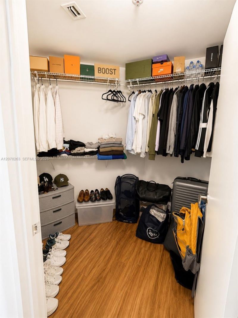 1900 N Bayshore Dr, Unit 3005, Miami, FL 33132 Photo