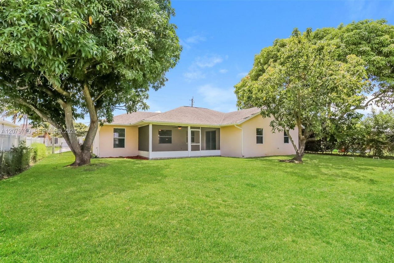 2514 SW Monterrey Ln , Port Saint Lucie, FL 34953 Photo