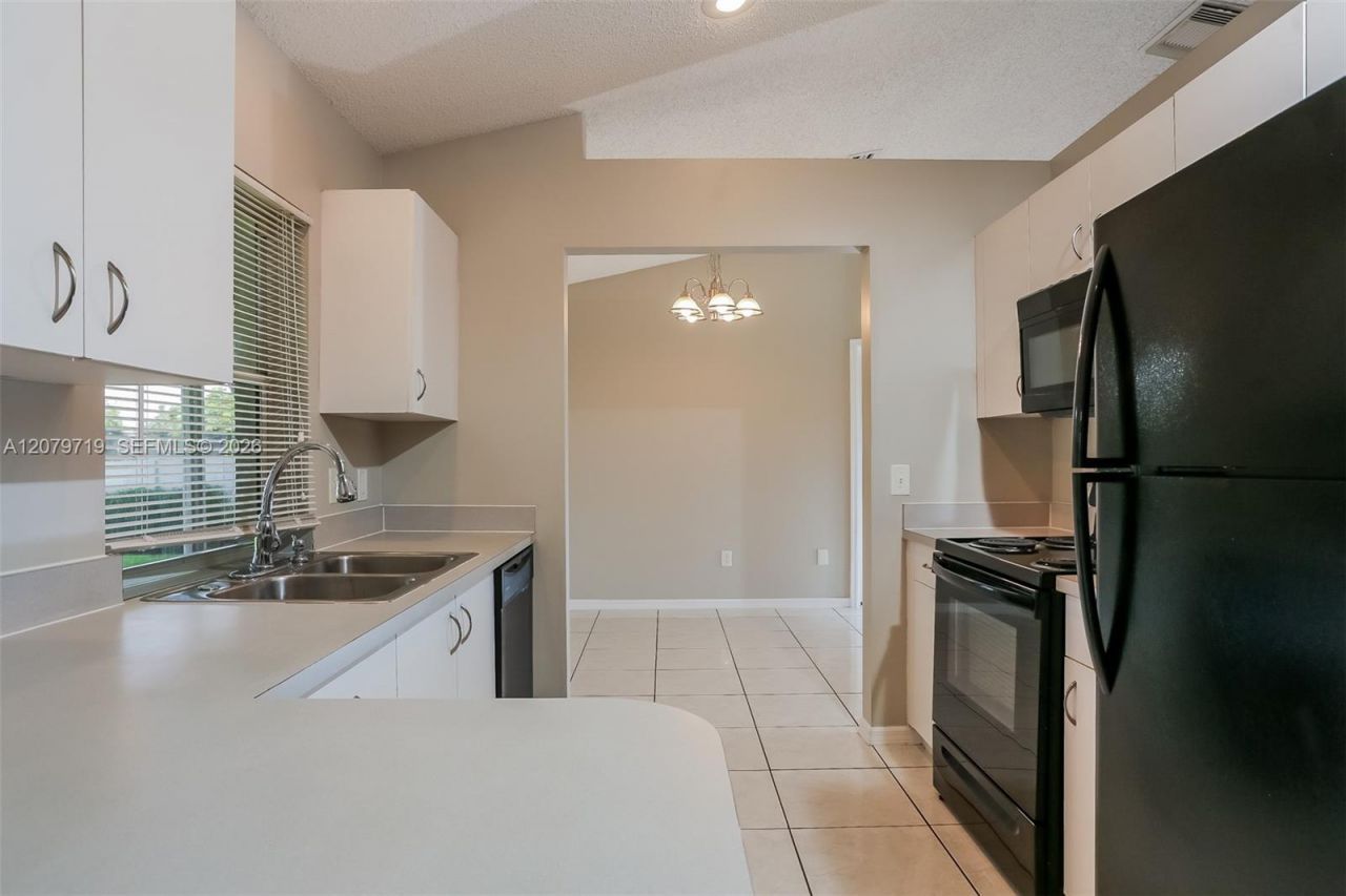 2514 SW Monterrey Ln , Port Saint Lucie, FL 34953 Photo