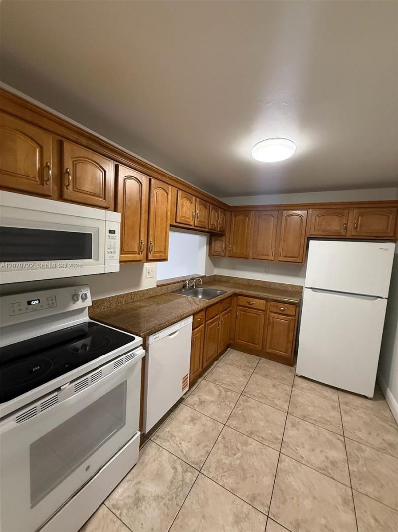 8415 SW 107th Ave , Unit 119W, Miami, FL 33173 Photo