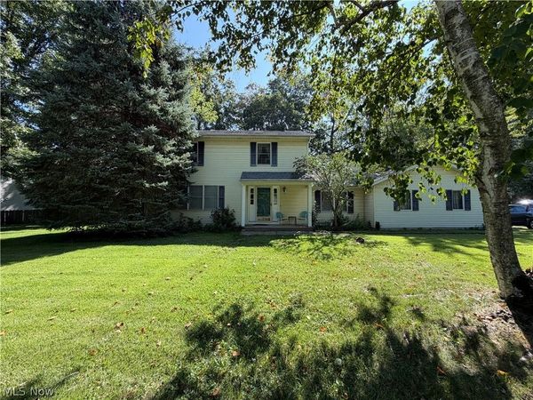 195 Fredericksburg Drive, Avon Lake, OH 44012