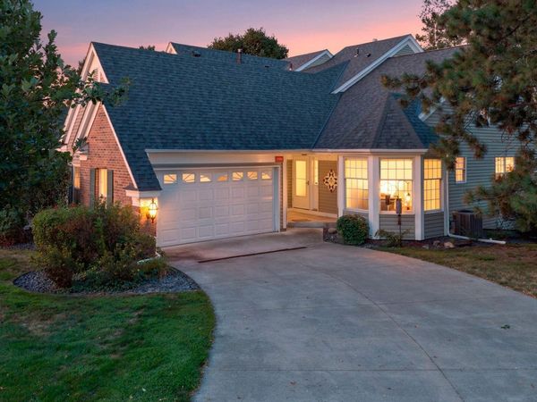 1270 Birch Pond Trail , White Bear Twp, MN 55110