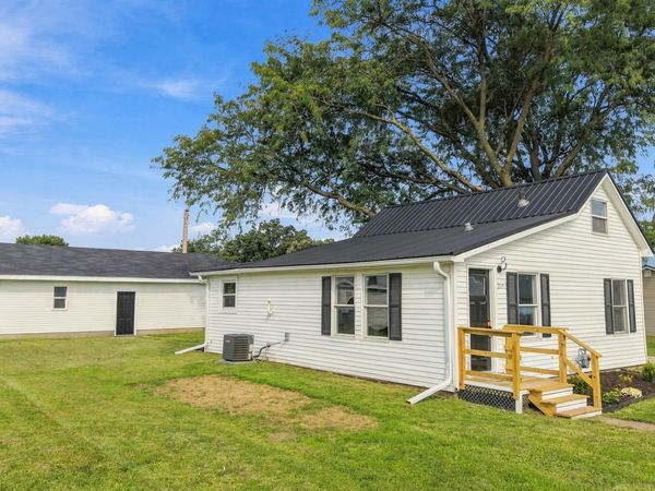 2115 Racine Avenue, Burlington, IA 52601