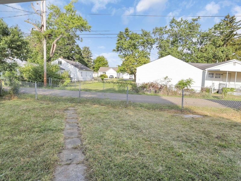 561 Erickson Avenue , Whitehall, OH 43213 Photo 29