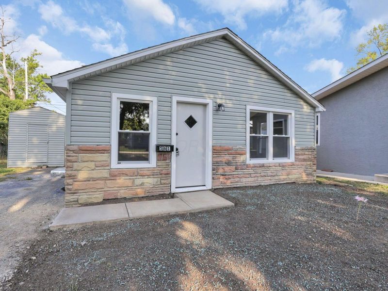 561 Erickson Avenue , Whitehall, OH 43213 Photo 6