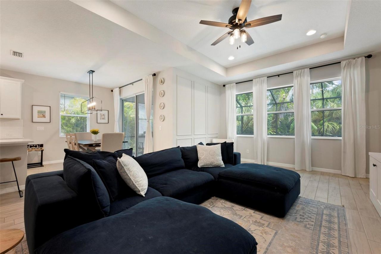 3598 Secret Stroll Drive, Sarasota, FL 34240 Photo