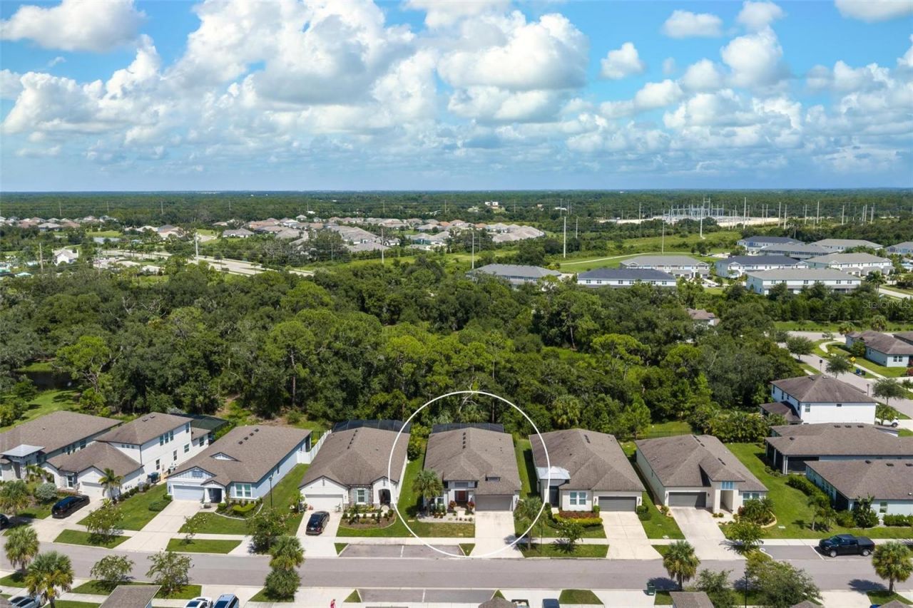3598 Secret Stroll Drive, Sarasota, FL 34240 Photo