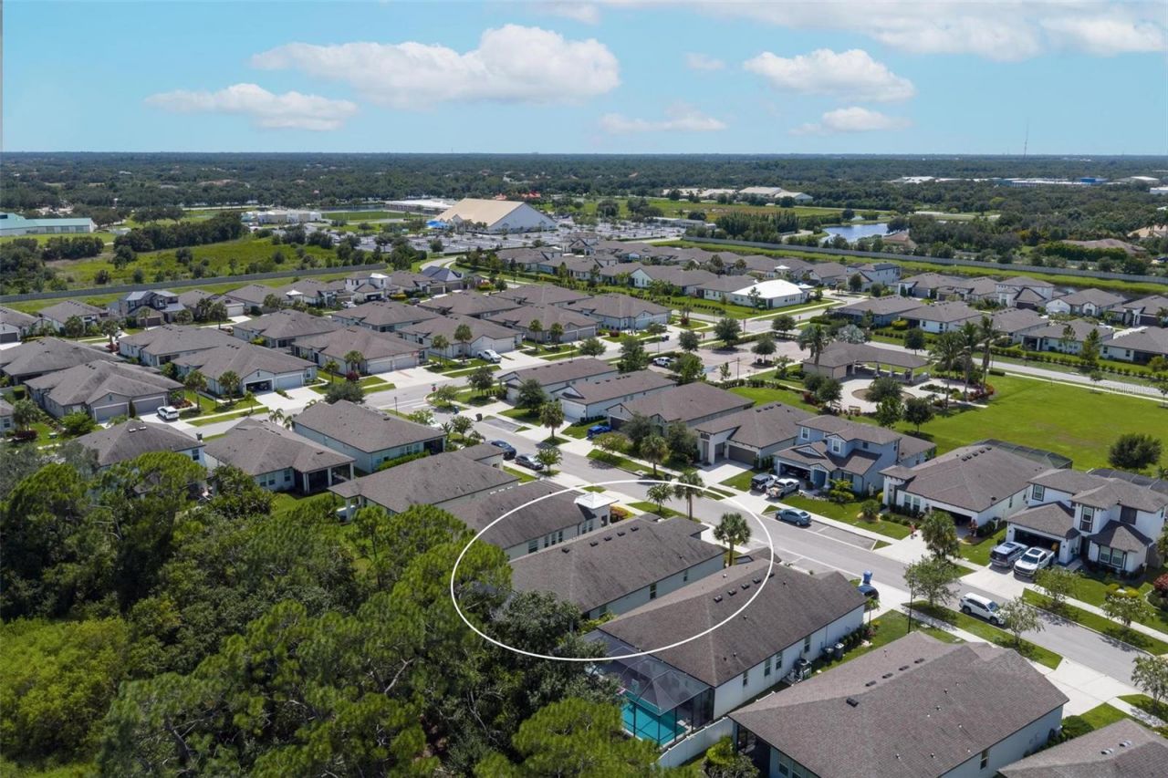 3598 Secret Stroll Drive, Sarasota, FL 34240 Photo