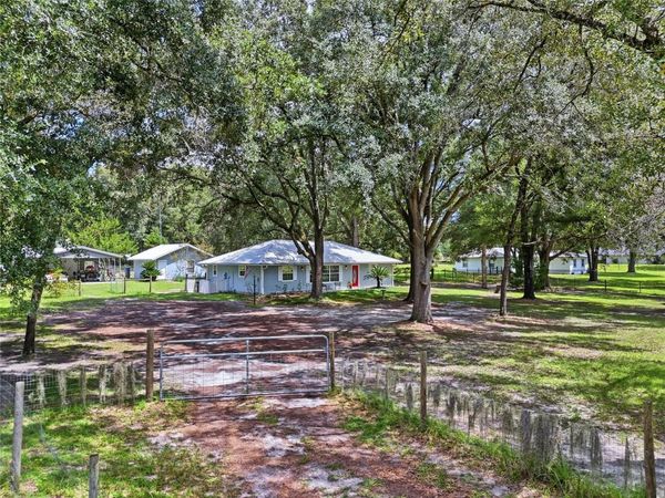 753 SW MAPLETON STREET , FORT WHITE, FL 32038