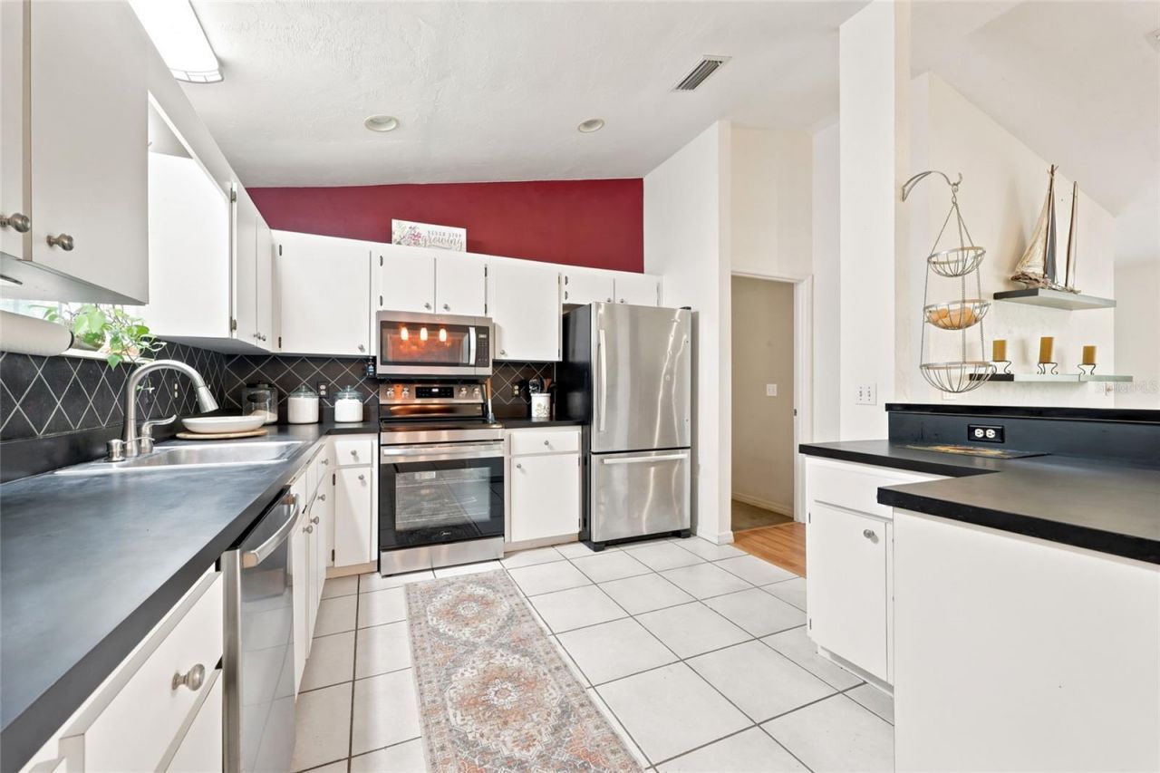 753 SW Mapleton Street, Fort White, FL 32038 Photo