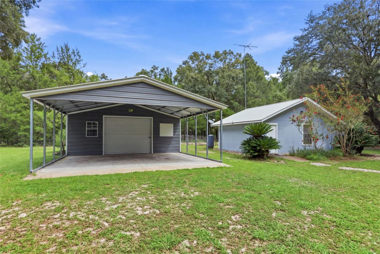 753 SW Mapleton Street, Fort White, FL 32038 Photo