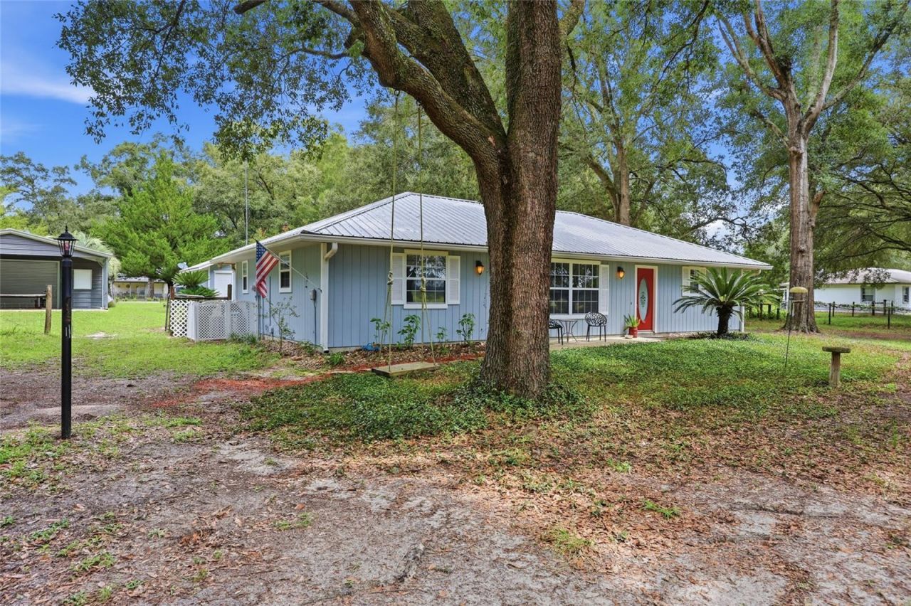 753 SW Mapleton Street, Fort White, FL 32038 Photo
