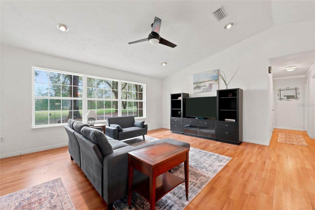 753 SW Mapleton Street, Fort White, FL 32038 Photo