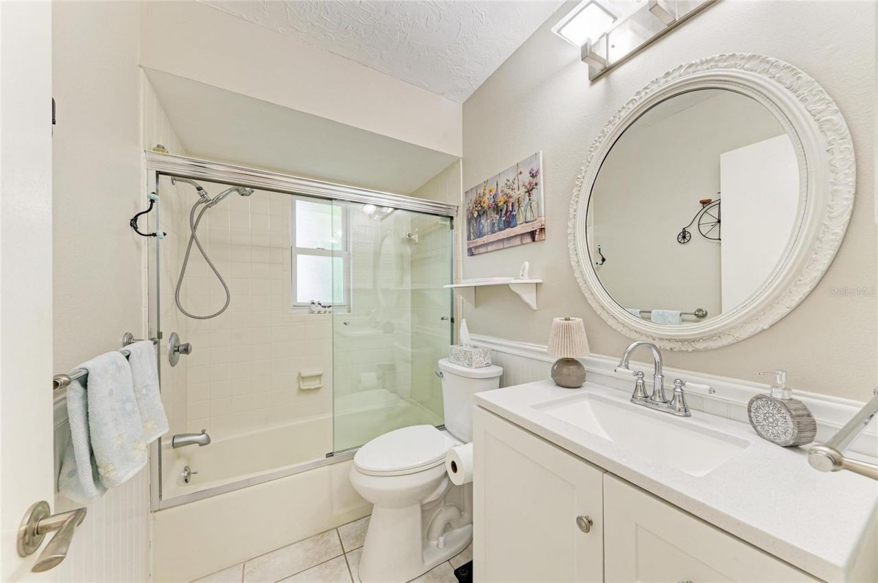 4006 Joyce Drive , Bradenton, FL 34208 Photo