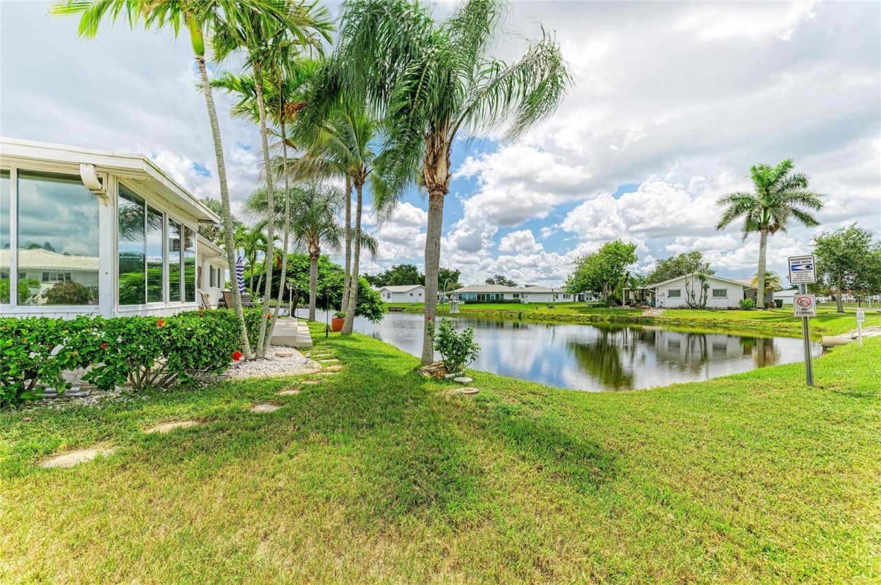 4006 Joyce Drive , Bradenton, FL 34208 Photo