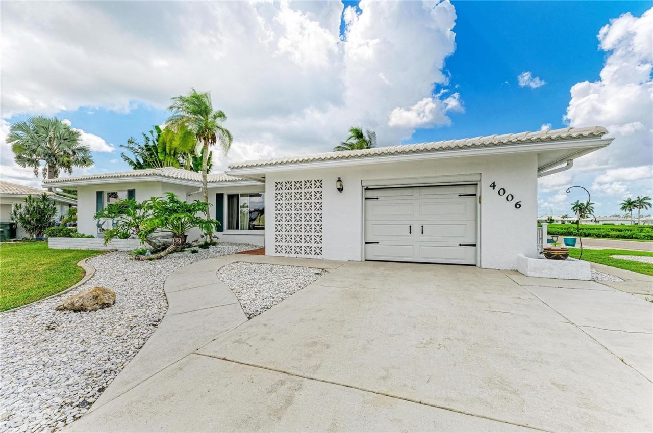 4006 Joyce Drive , Bradenton, FL 34208 Photo
