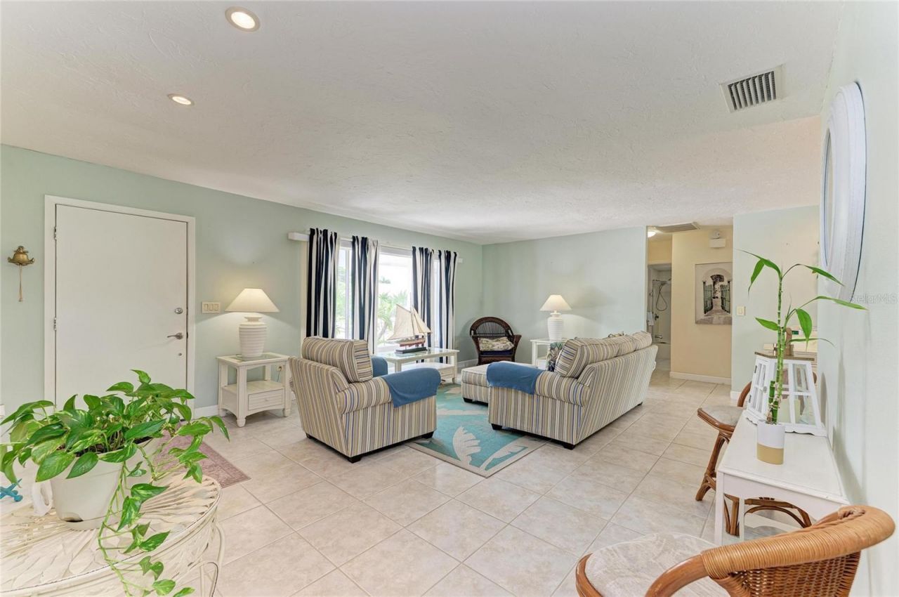 4006 Joyce Drive , Bradenton, FL 34208 Photo