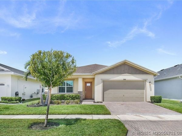 396 SE Mulberry Way , Port St Lucie, FL 34984