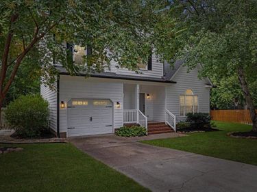 11941 Fairlie Place, Raleigh, NC 27613