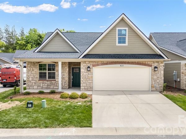 827B Wynnshire Drive , Unit 65, Hickory, NC 28601