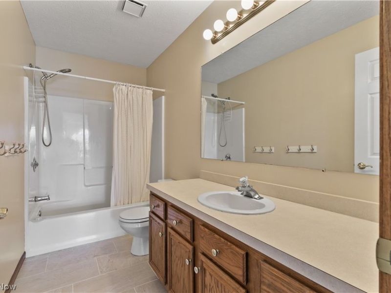 6854 Chablis Court, Mentor, OH 44060 Photo 34