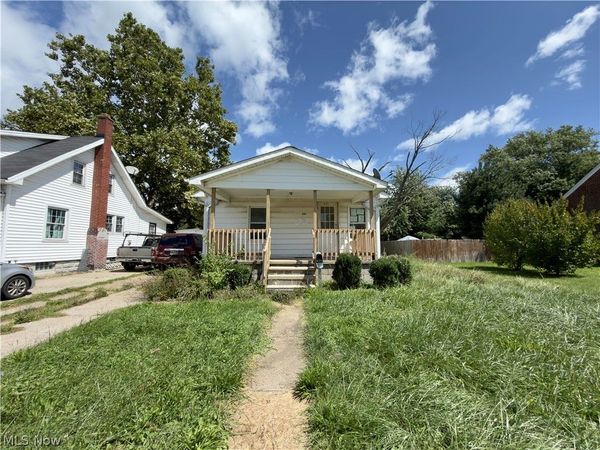 431 Idaho Avenue , Lorain, OH 44052